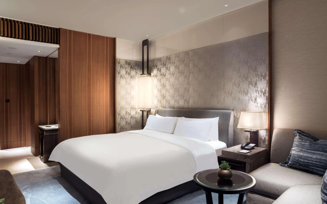 Kerry Hotel Hong Kong by Shangri-la