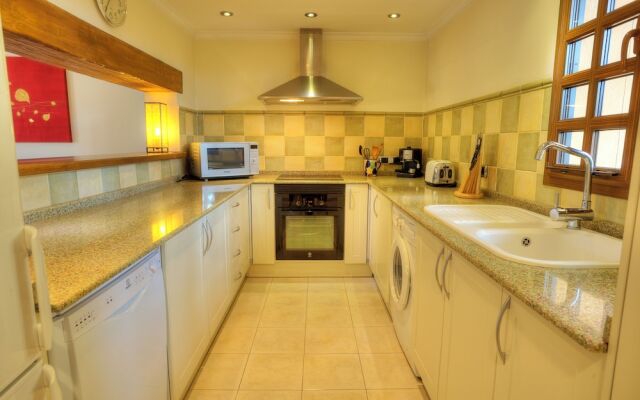 The Lodge - Desert Springs