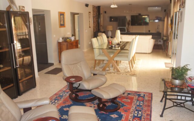 Villa Levante Beach 4bd