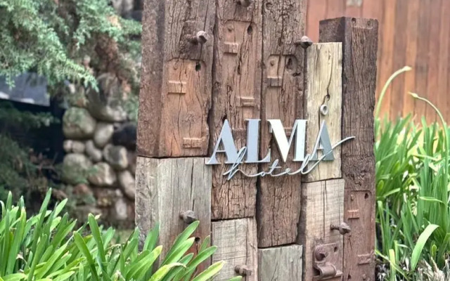 Alma Hotel