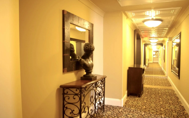 Grant Hall Hotel