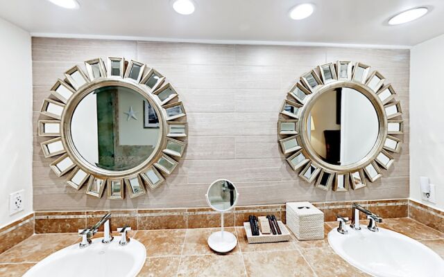 Designer - 3 Br Home
