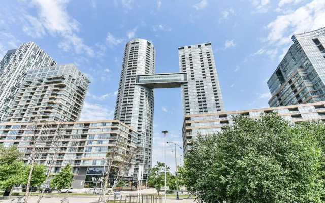 Toronto Suite Rentals - City Place