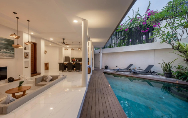 Villa La Sirena 4 by Nagisa Bali