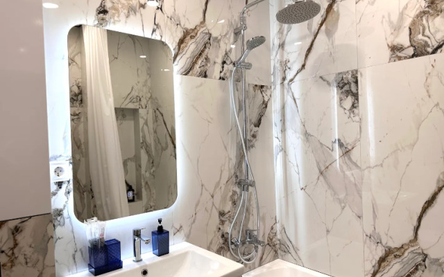 Апартаменты на Четаева 43А