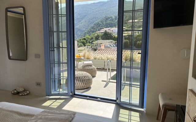 Tellion Suites
