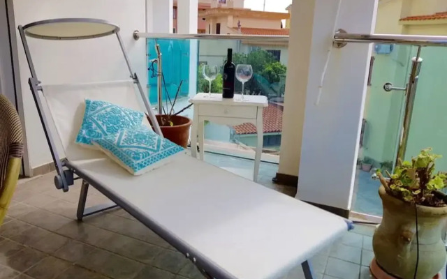 Oltremare apartment with large veranda for 6 people