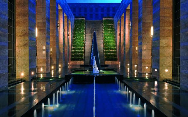 Grand Hyatt Mumbai Hotel and Serviced Apartments