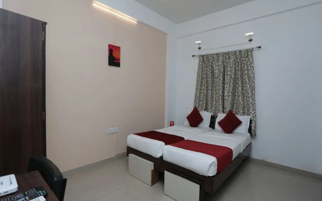 Hotel Pioneer By OYO Rooms