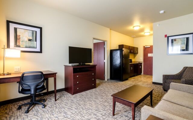 Cobblestone Hotel & Suites - McCook