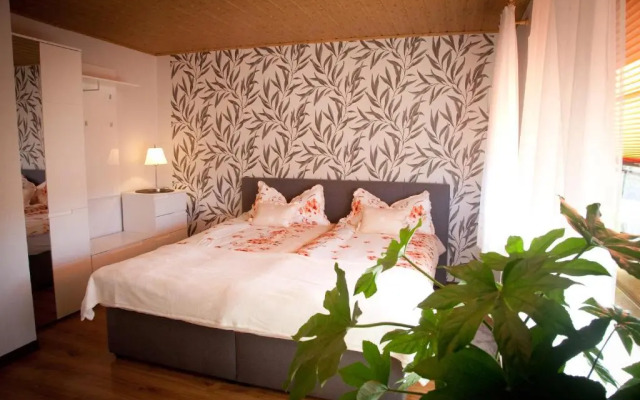 Gastezimmer Im Grunen Haus (Adults Only)