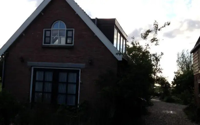 Holiday home Koetshuis de Polderruimte