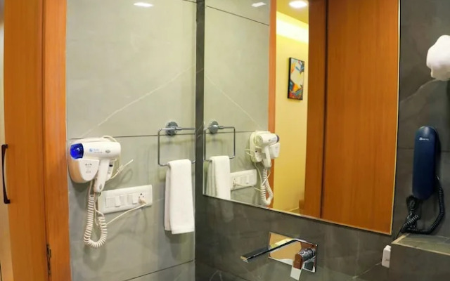 Hotel Cheer Royale