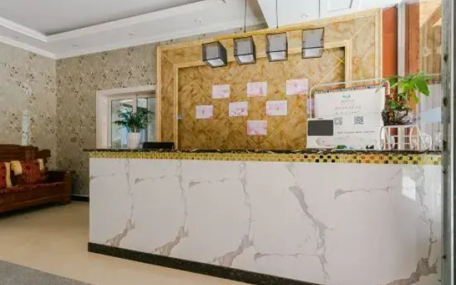 Shunxin Holiday Hotel (Luding Hailuogou Branch)