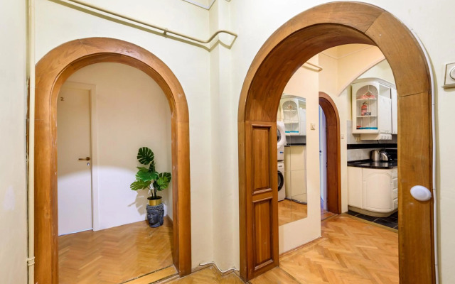 Stylish Homes Downtown Buda