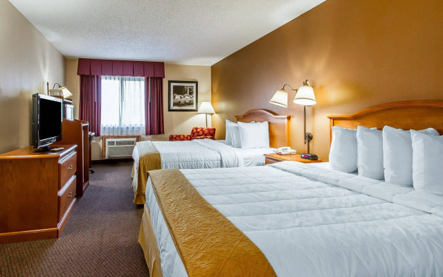Quality Inn Burlington near Hwy 34