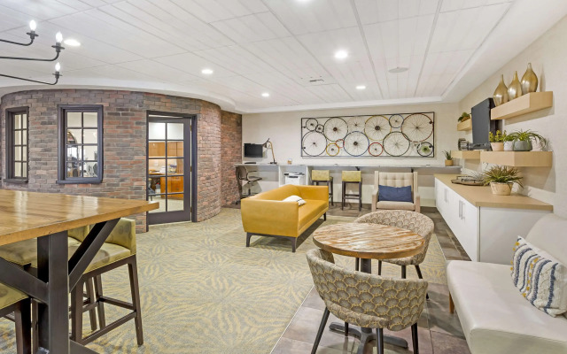 Best Western Plus Grant Creek Inn