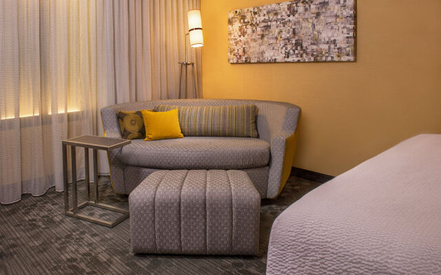 Courtyard Detroit Brighton