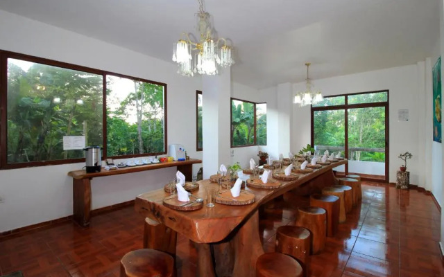 Natura Gardens Galápagos Hotel