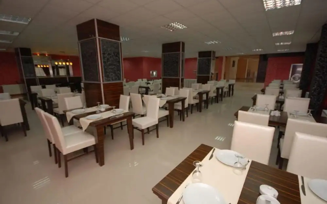 Yucel Grand Sakarya Otel