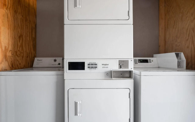 Days Inn by Wyndham Anderson