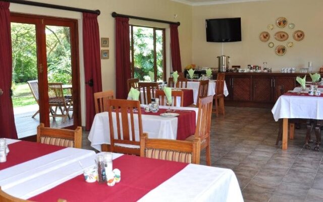 Birds of paradise B&B