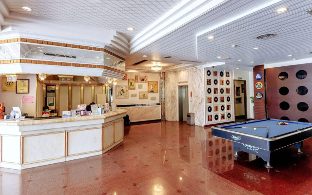 Mou Hotel Luchuan