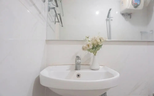 Cozy Living And Relaxing 2Br At Bogor Valley Apartment