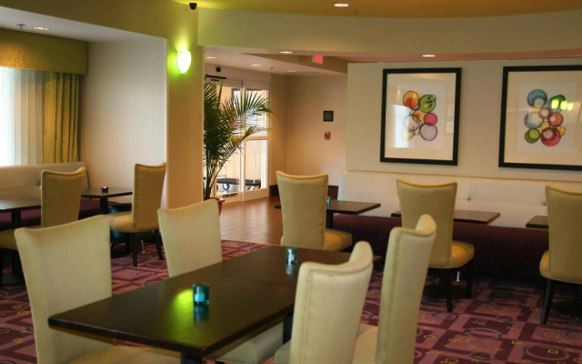 Hampton Inn Richmond - South