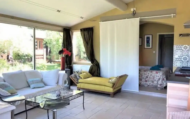 La Villa de Robion in Robion