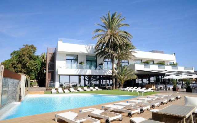 Hotel Tropical Gava Mar