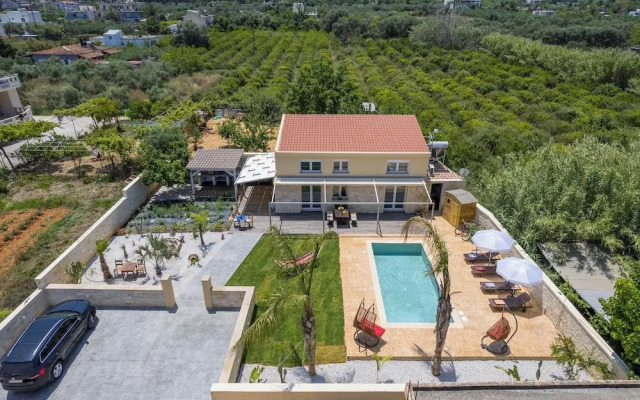 Garden Villa