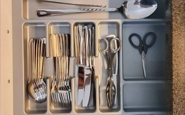 "central Brand New Apartment With Private Parking"