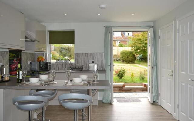 Little Dene Apartment