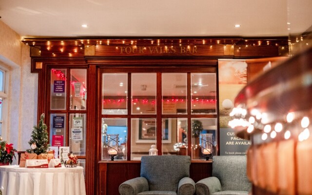Woodenbridge Hotel