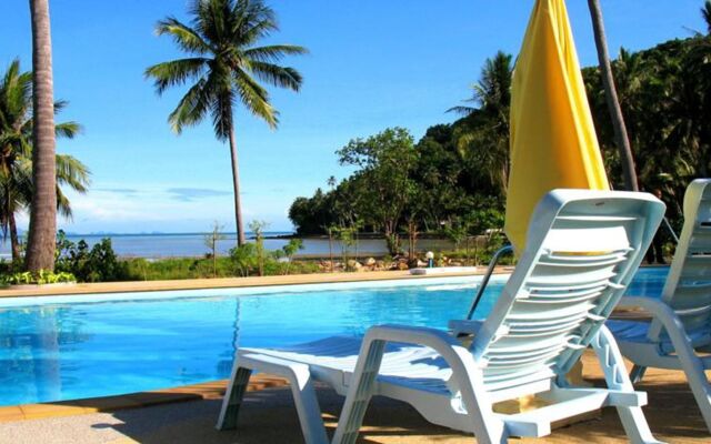 Phangka Paradise Resort