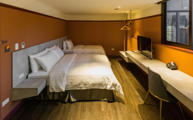 Q21 Hotel
