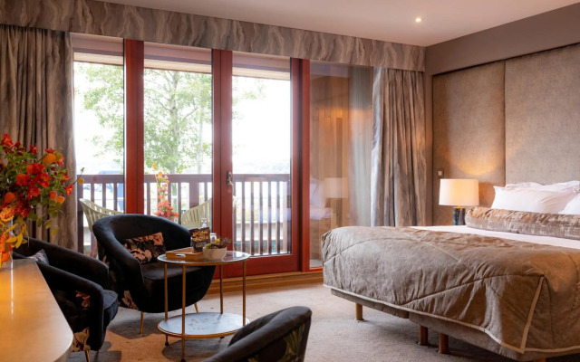 Wineport Lodge