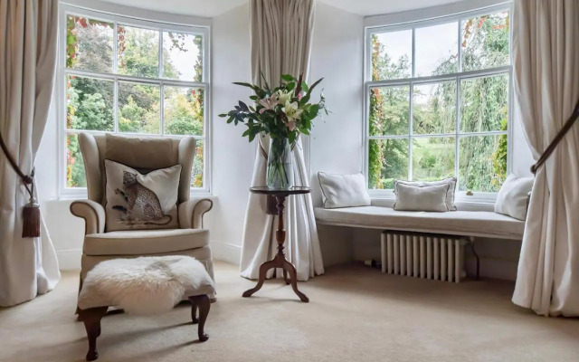 Burleigh Court Cotswols