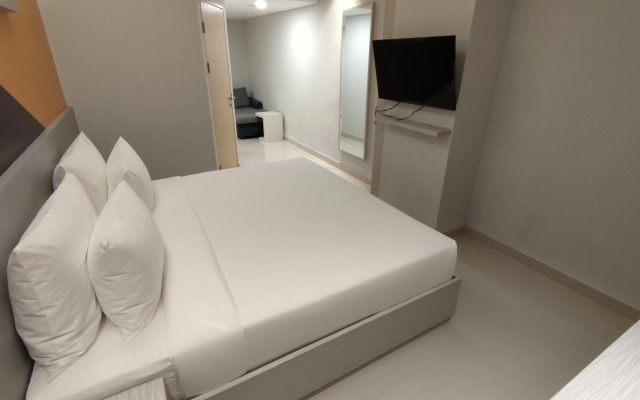 Agogo Hotel Surabaya