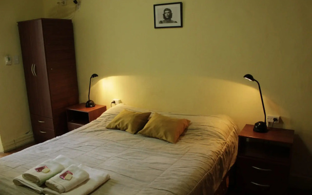 Sabatico Travelers Hostel & Guesthouse