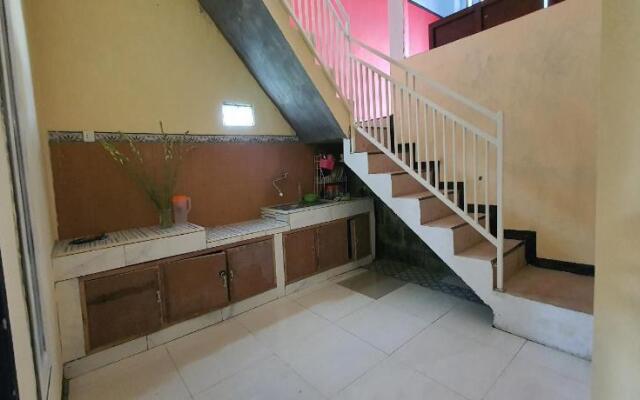 OYO 3969 Villa Bu Kris