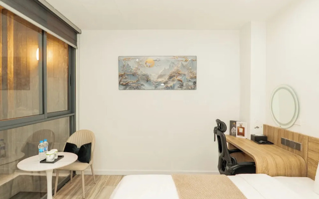 Myrcella Apartment