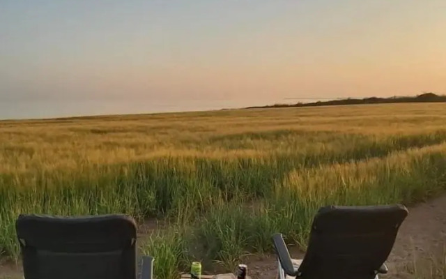 Tregantle Farm Eco Glampsite Super Safari Cabin