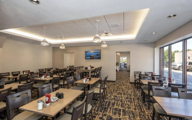 Fairfield by Marriott Niagara Falls, Canada