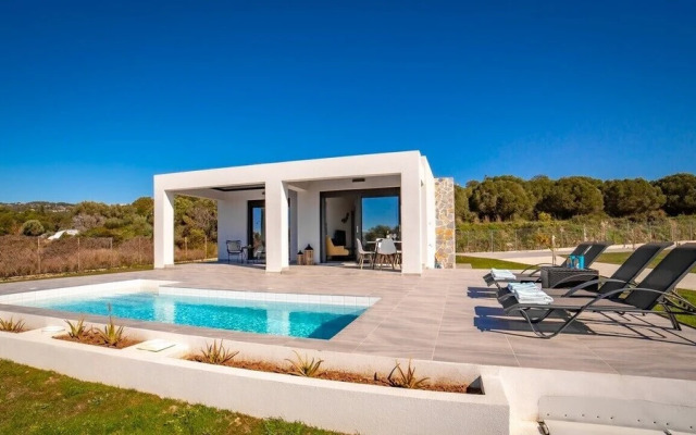 Romantic Villa Helidoni