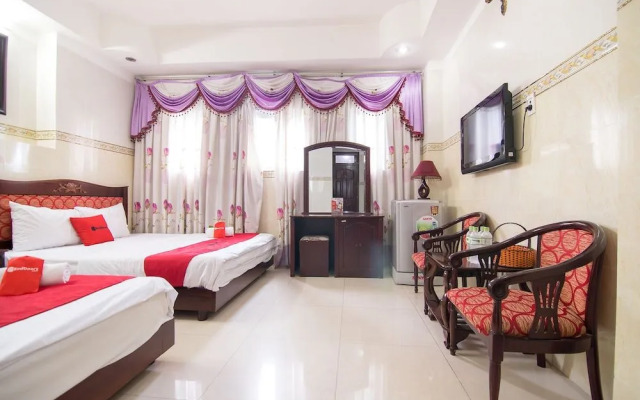 RedDoorz near Tan Son Nhat Airport