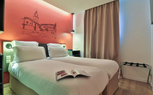 Hôtel, restaurant Kyriad Fréjus