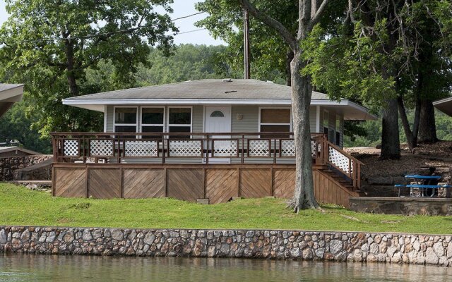 Bass Point Resort