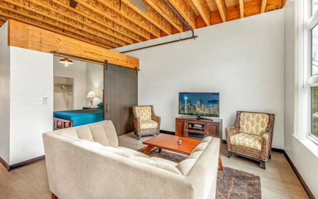 Tracyton Condo 202 in Bremerton